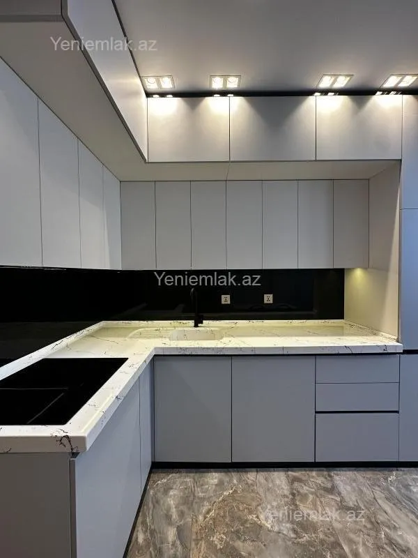 Satılır 3 otaqlı yeni tikili 72 m²