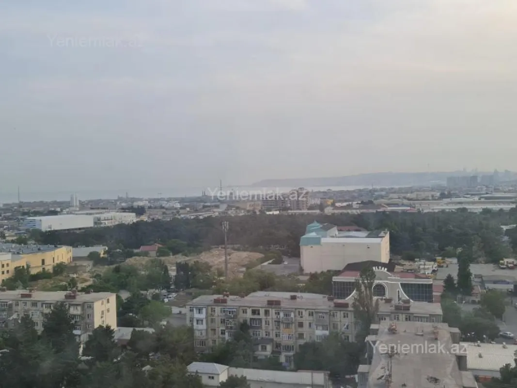 Satılır 4 otaqlı yeni tikili 140 m²