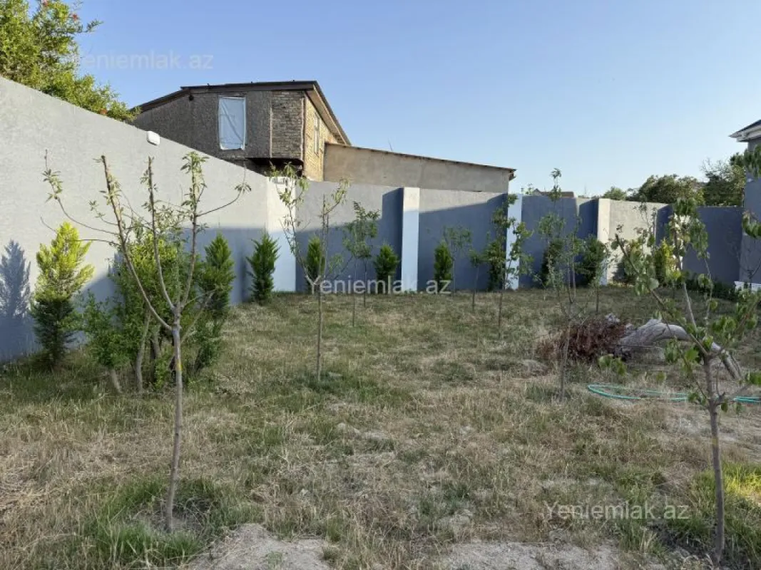 Satılır 4 otaqlı həyət evi 125 m²