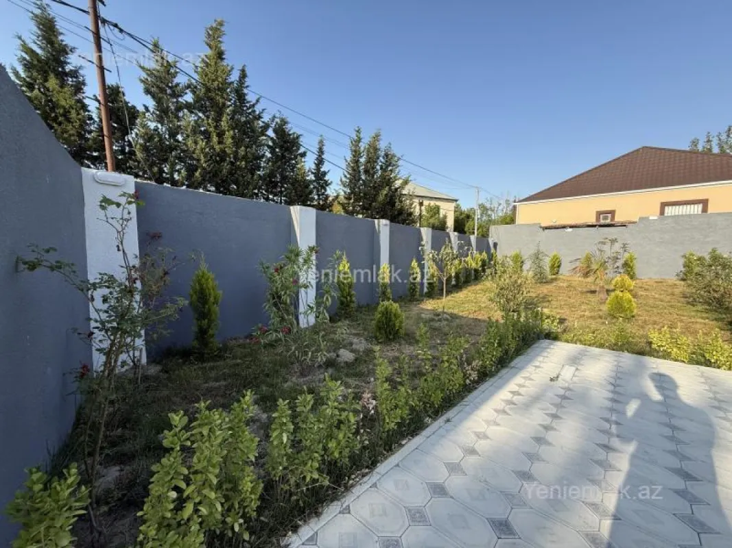 Satılır 4 otaqlı həyət evi 125 m²