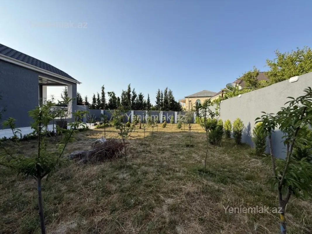Satılır 4 otaqlı həyət evi 125 m²