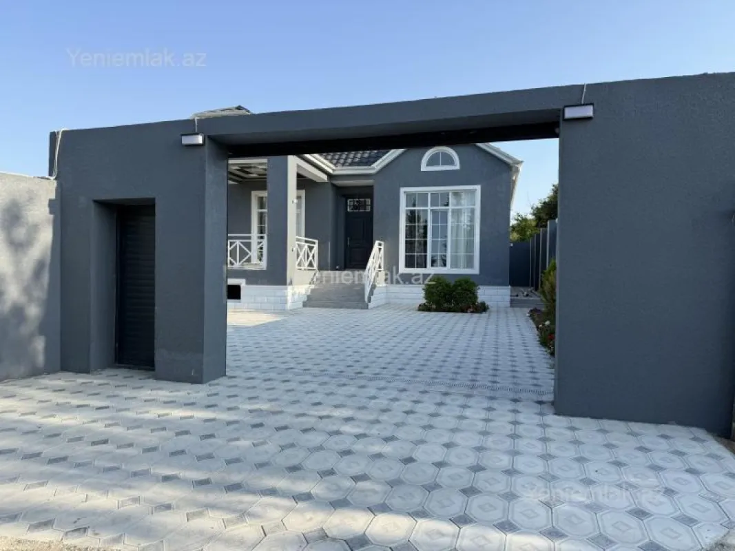 Satılır 4 otaqlı həyət evi 125 m²