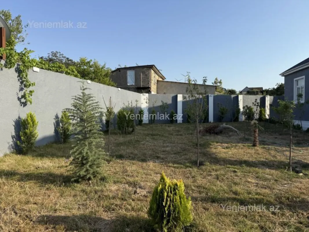 Satılır 4 otaqlı həyət evi 125 m²