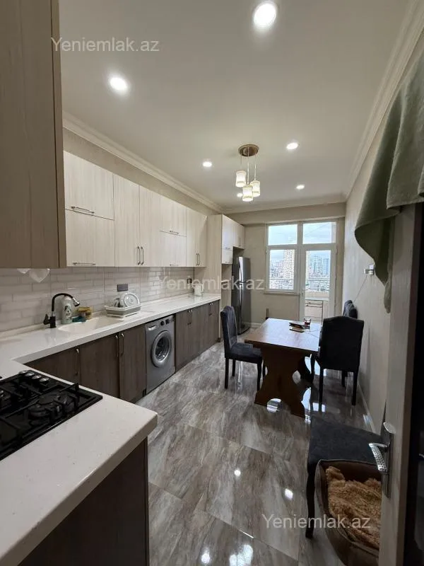 Satılır 2 otaqlı yeni tikili 94 m²