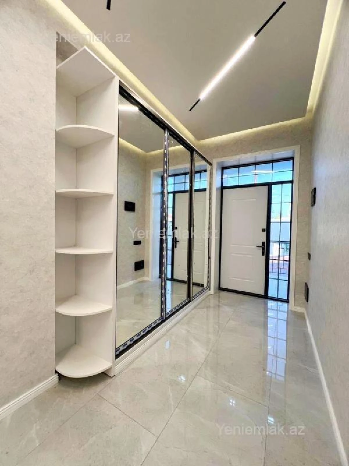 Satılır 4 otaqlı həyət evi 205 m²