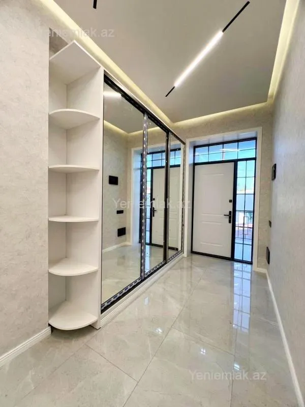 Satılır 4 otaqlı həyət evi 205 m²