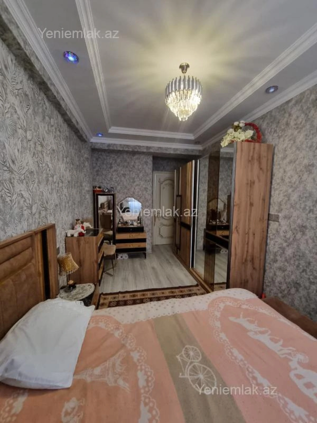 Satılır 3 otaqlı yeni tikili 68 m²