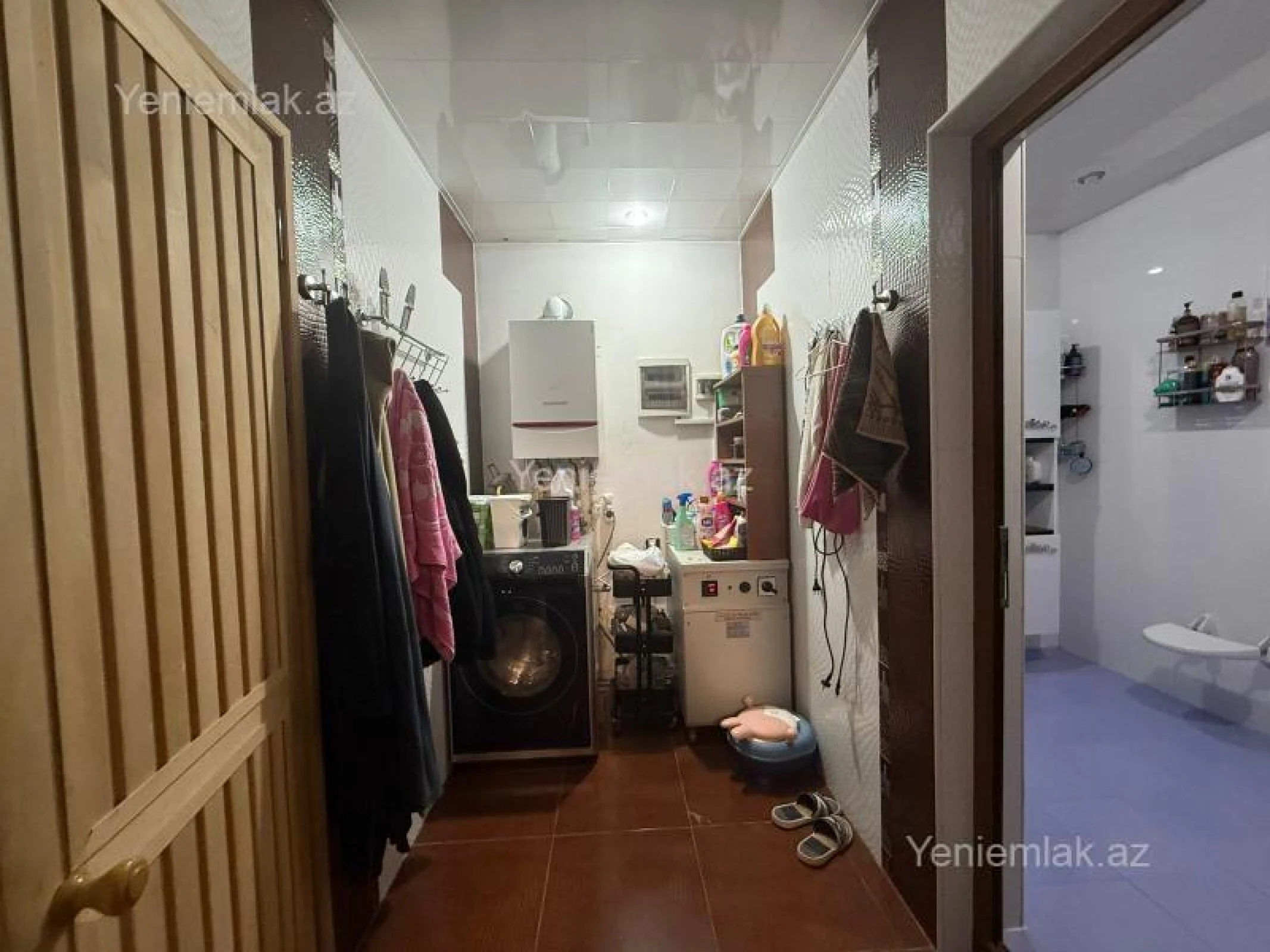 Satılır 5 otaqlı həyət evi 250 m²