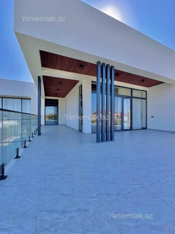 Satılır 5 otaqlı həyət evi 350 m²