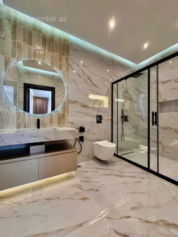 Satılır 5 otaqlı həyət evi 350 m²