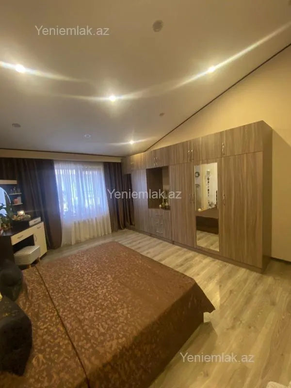 Satılır 4 otaqlı yeni tikili 135 m²