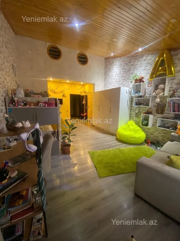 Satılır 4 otaqlı yeni tikili 135 m²