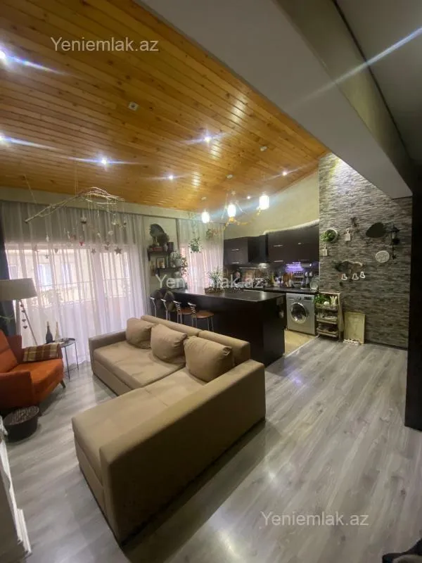 Satılır 4 otaqlı yeni tikili 135 m²