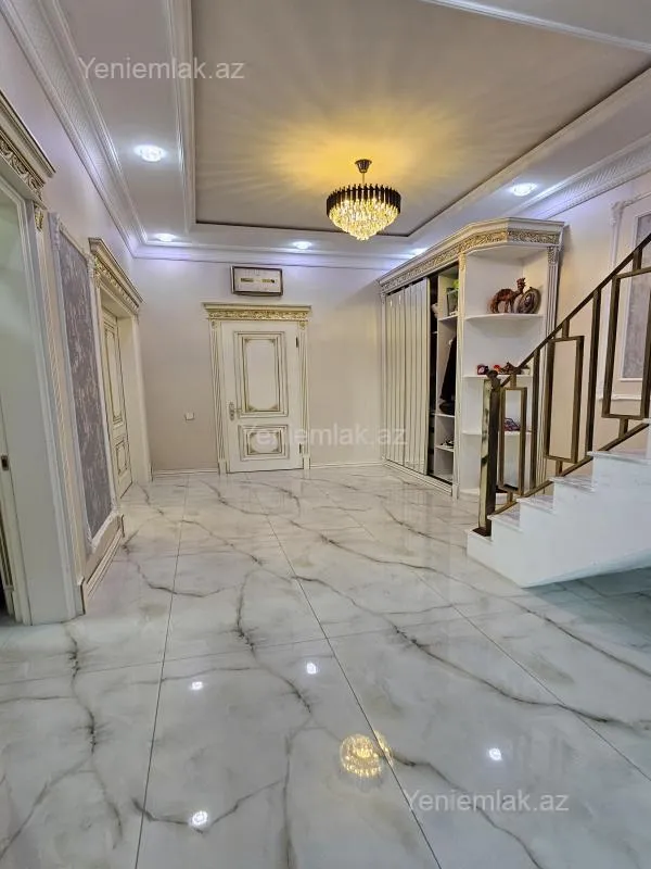 Satılır 4 otaqlı həyət evi 200 m²