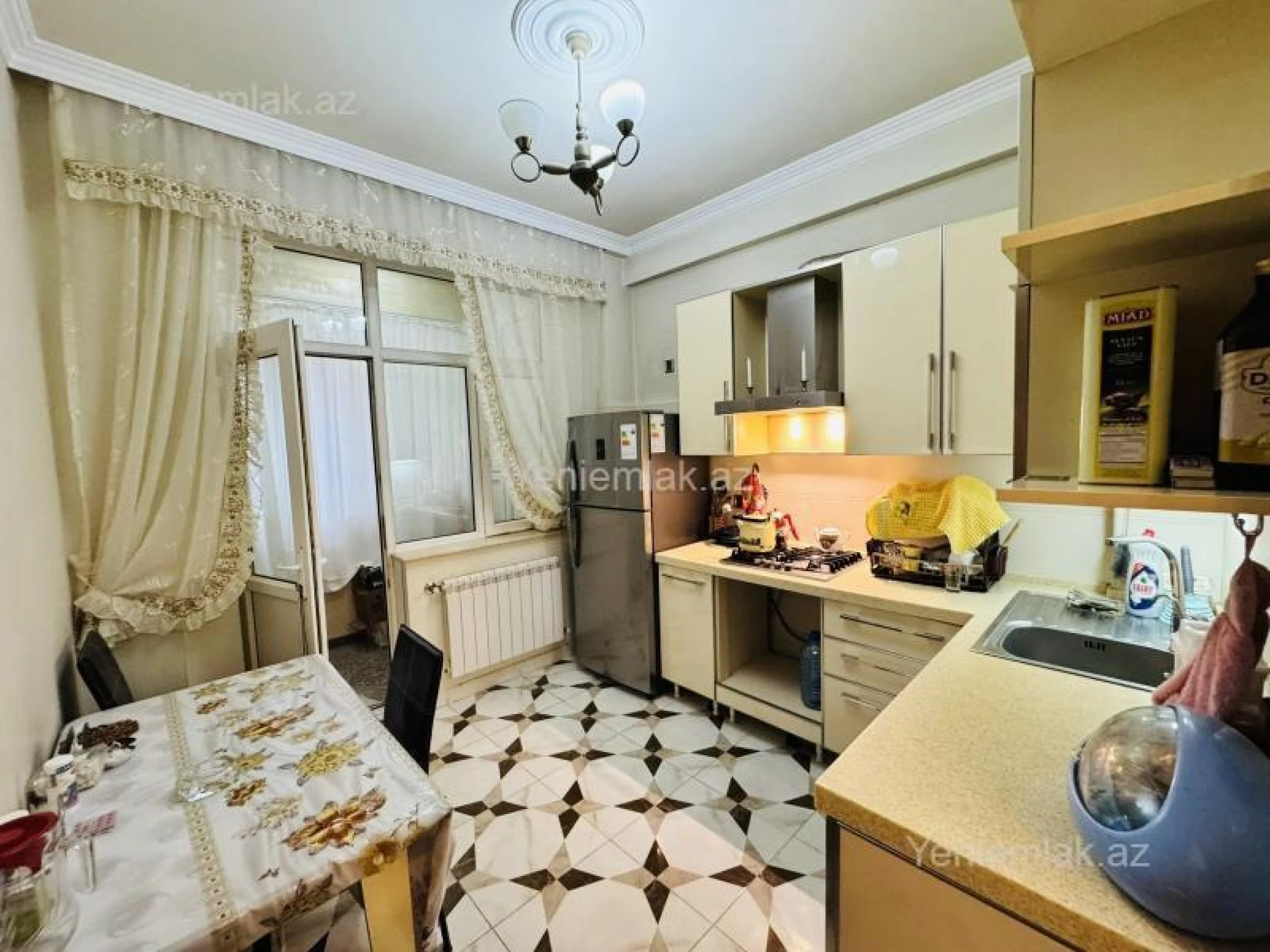 Satılır 3 otaqlı yeni tikili 100 m²