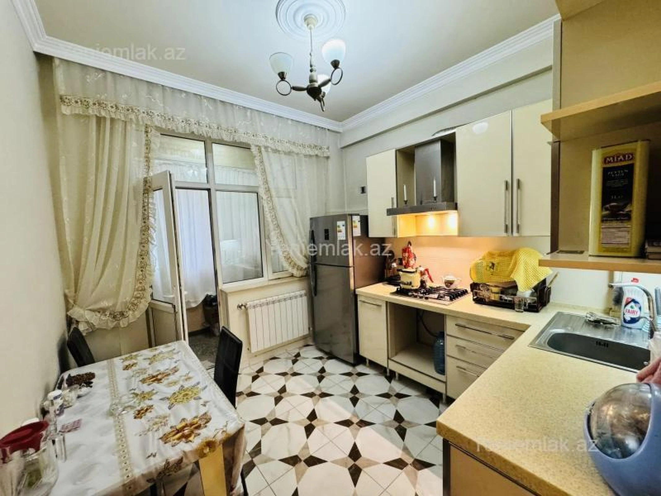 Satılır 3 otaqlı yeni tikili 100 m²