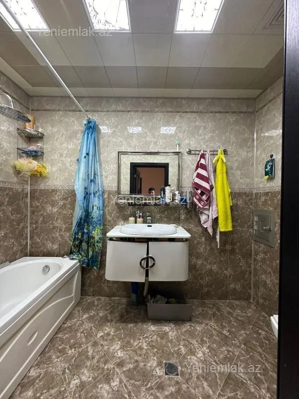 Satılır 3 otaqlı yeni tikili 96 m²