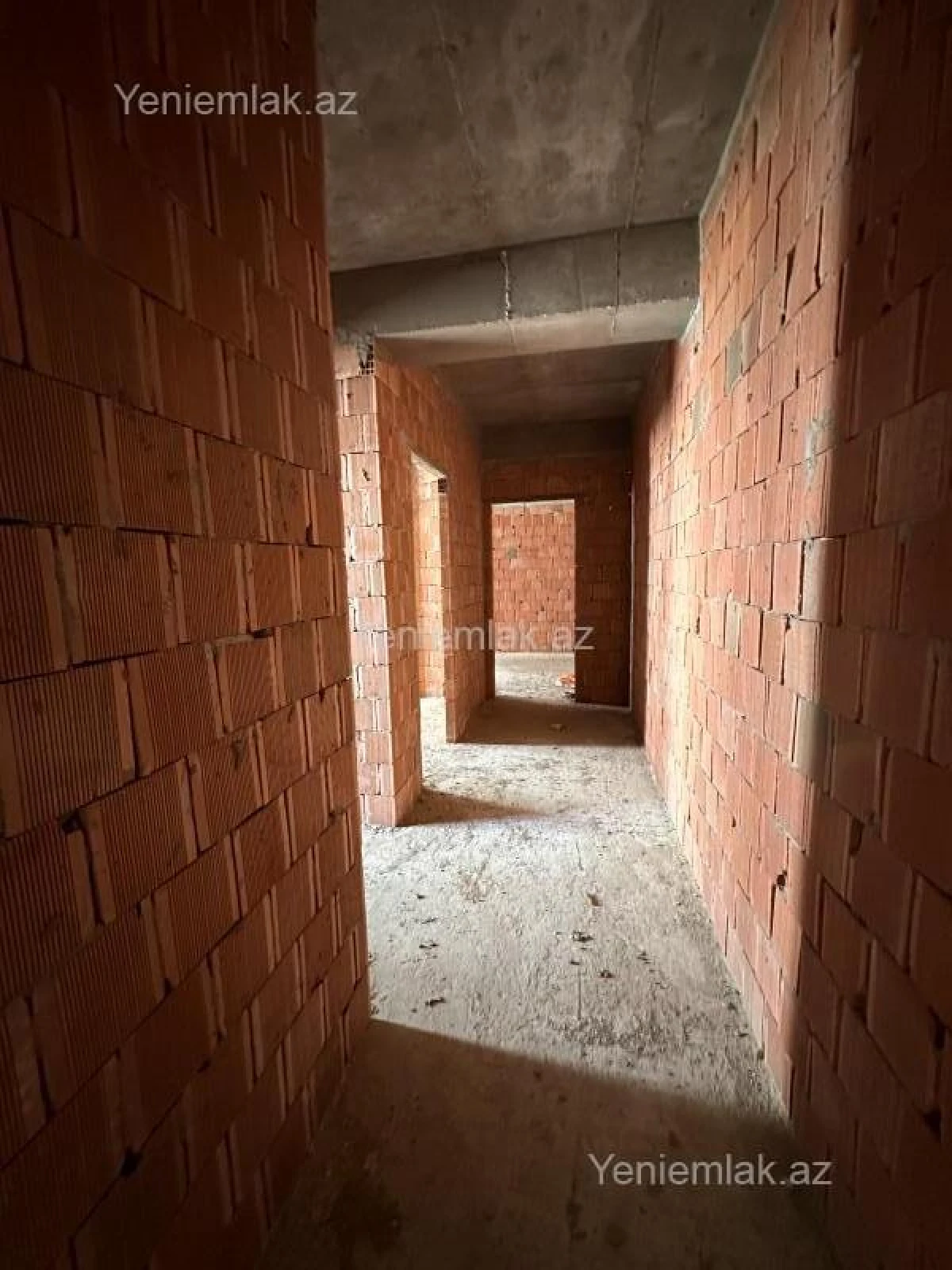 Satılır 2 otaqlı yeni tikili 72 m²