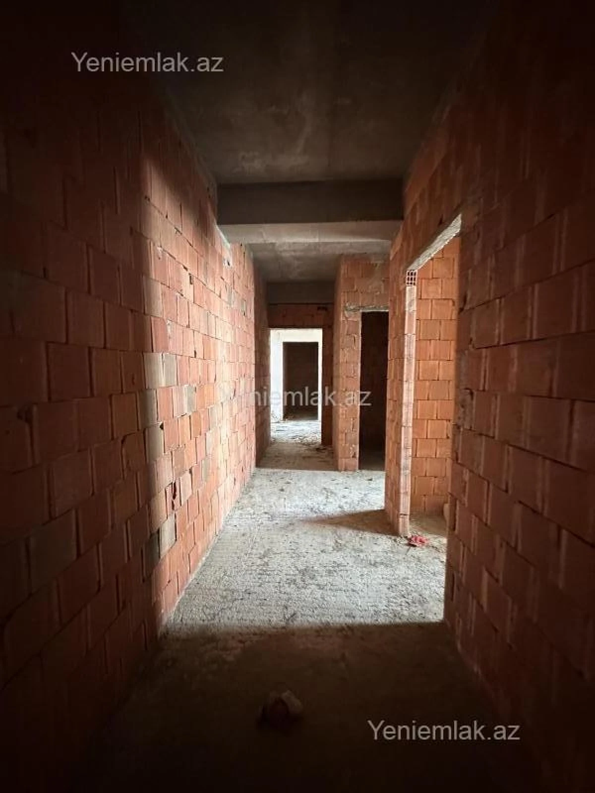 Satılır 2 otaqlı yeni tikili 72 m²