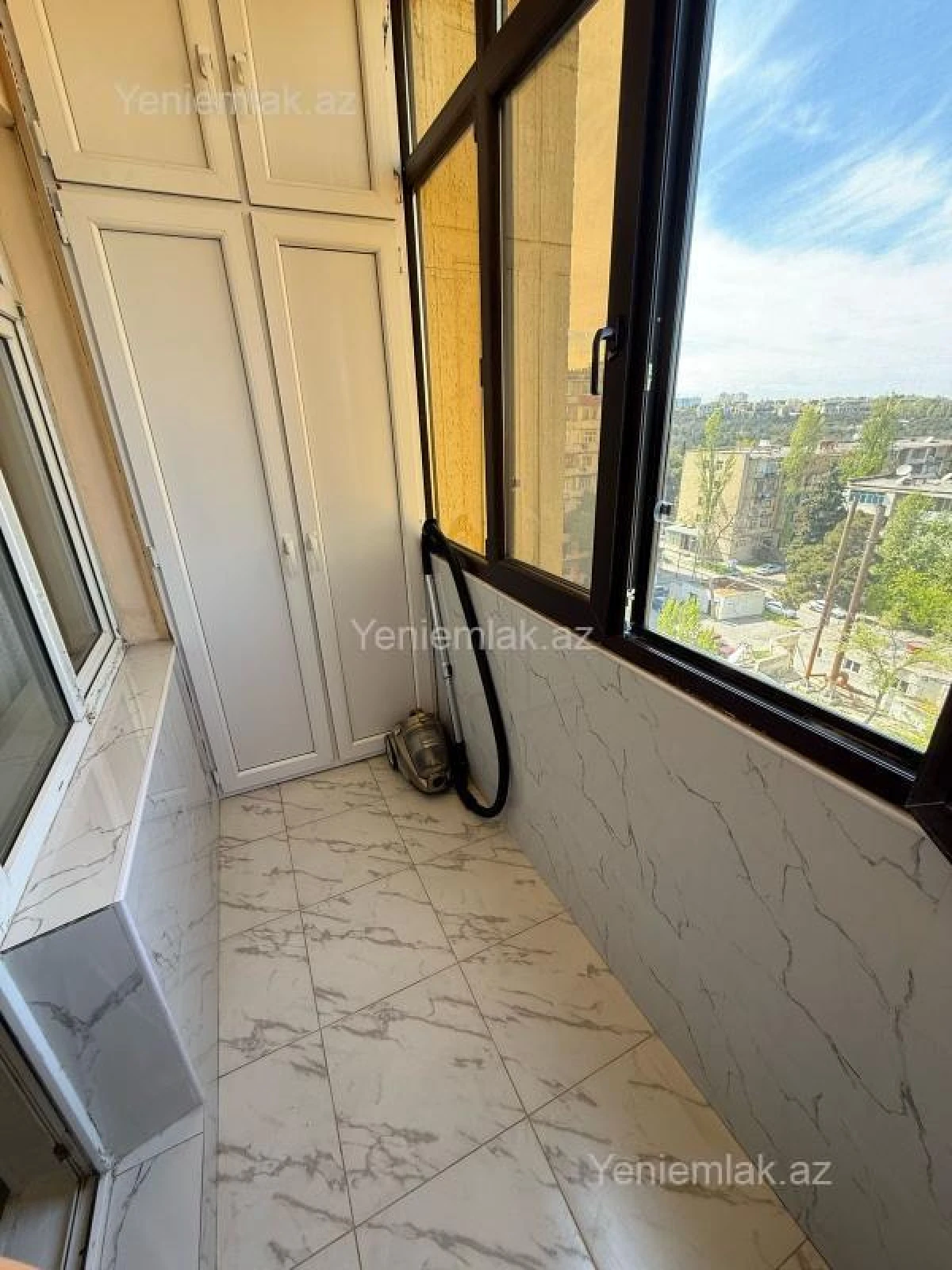 Satılır 3 otaqlı köhnə tikili 80 m²