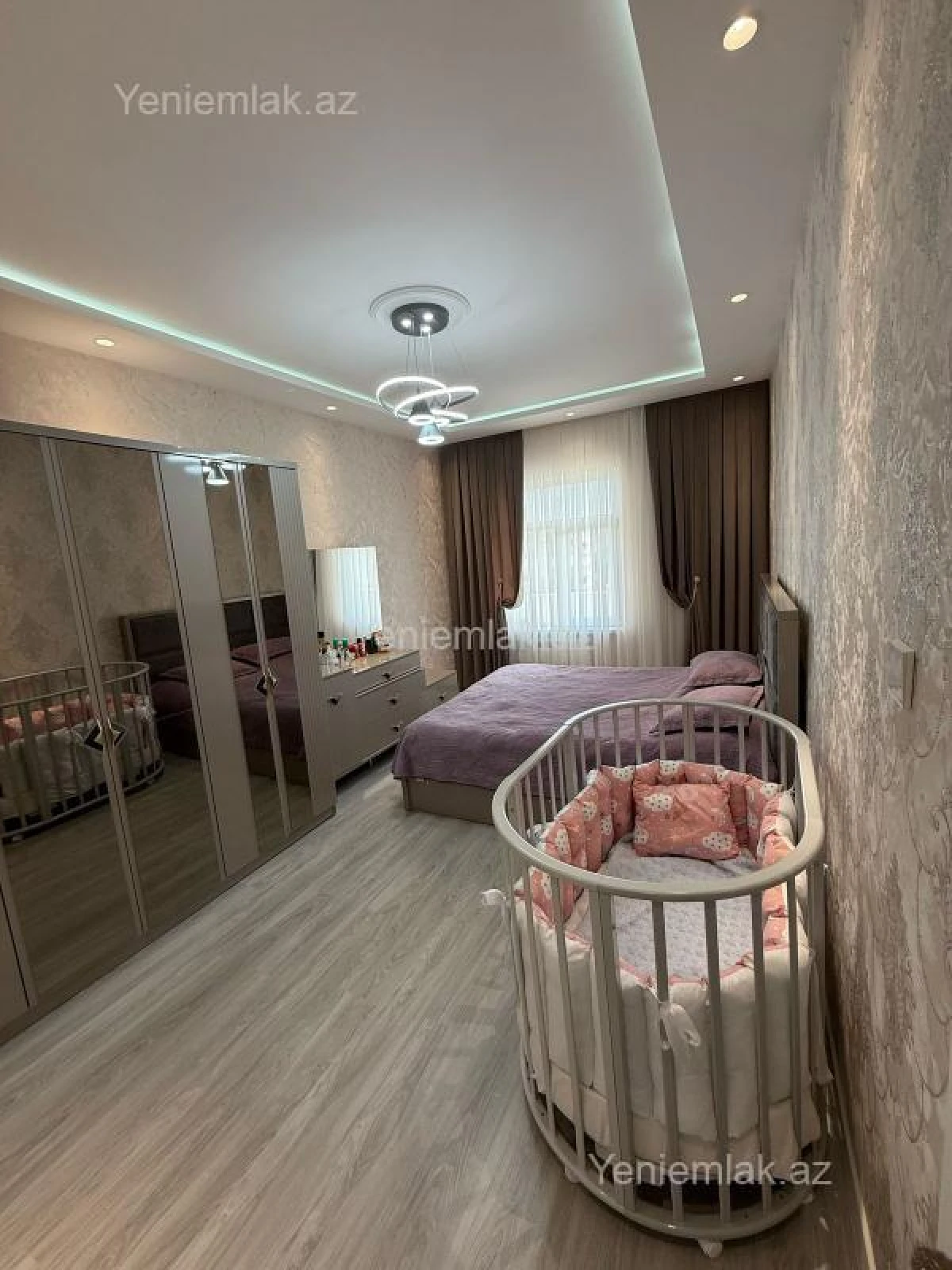 Satılır 3 otaqlı köhnə tikili 80 m²