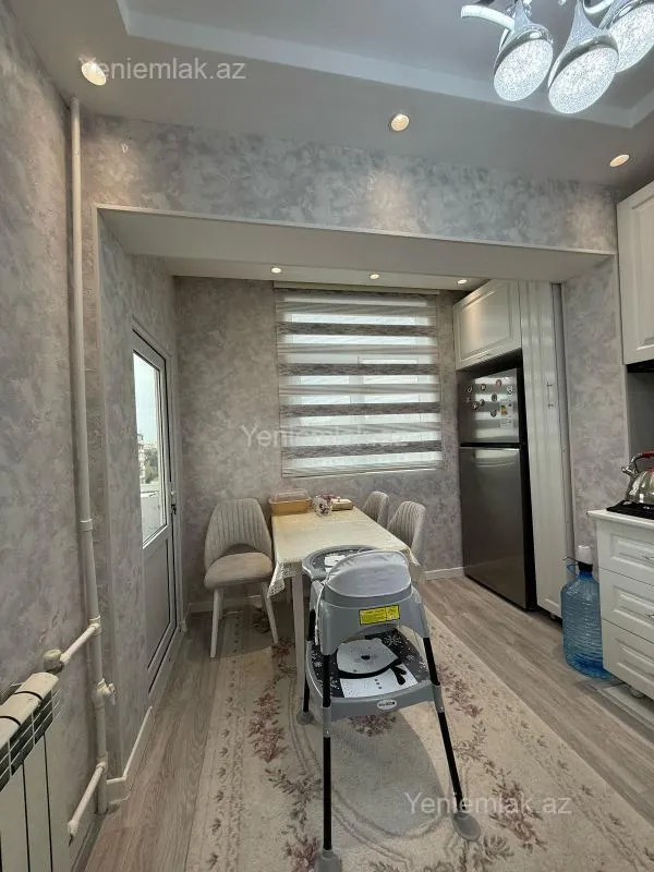 Satılır 3 otaqlı köhnə tikili 80 m²