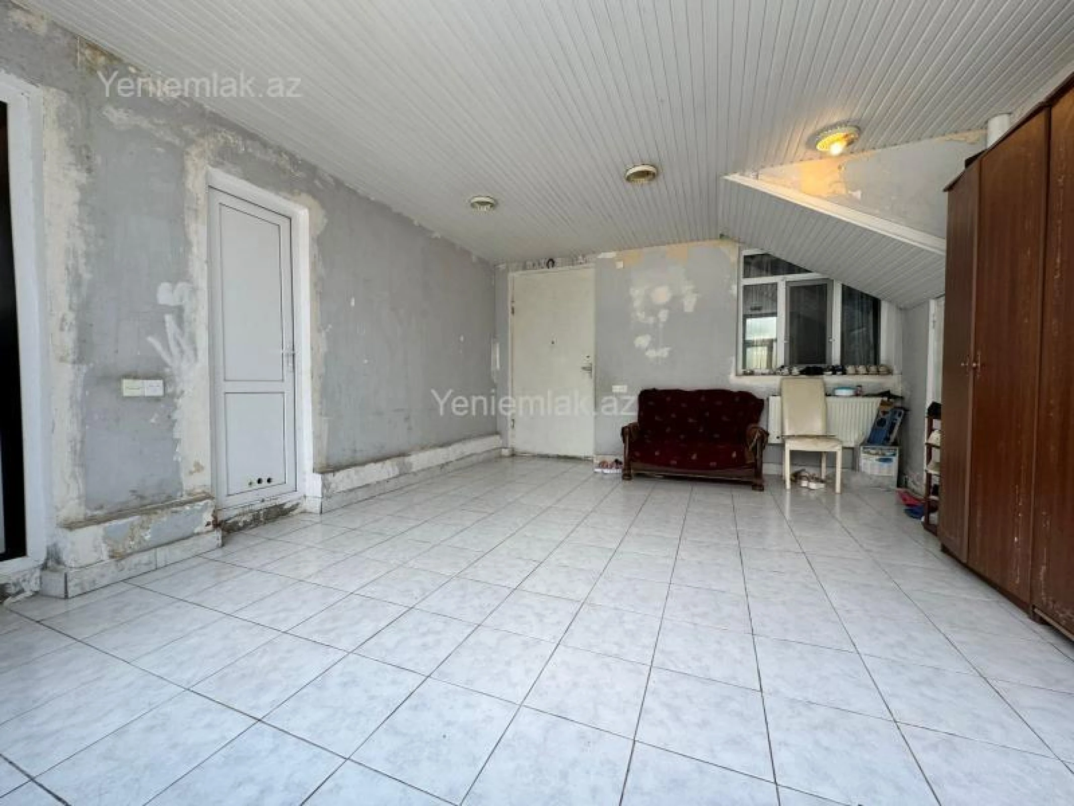 Satılır 6 otaqlı həyət evi 300 m²