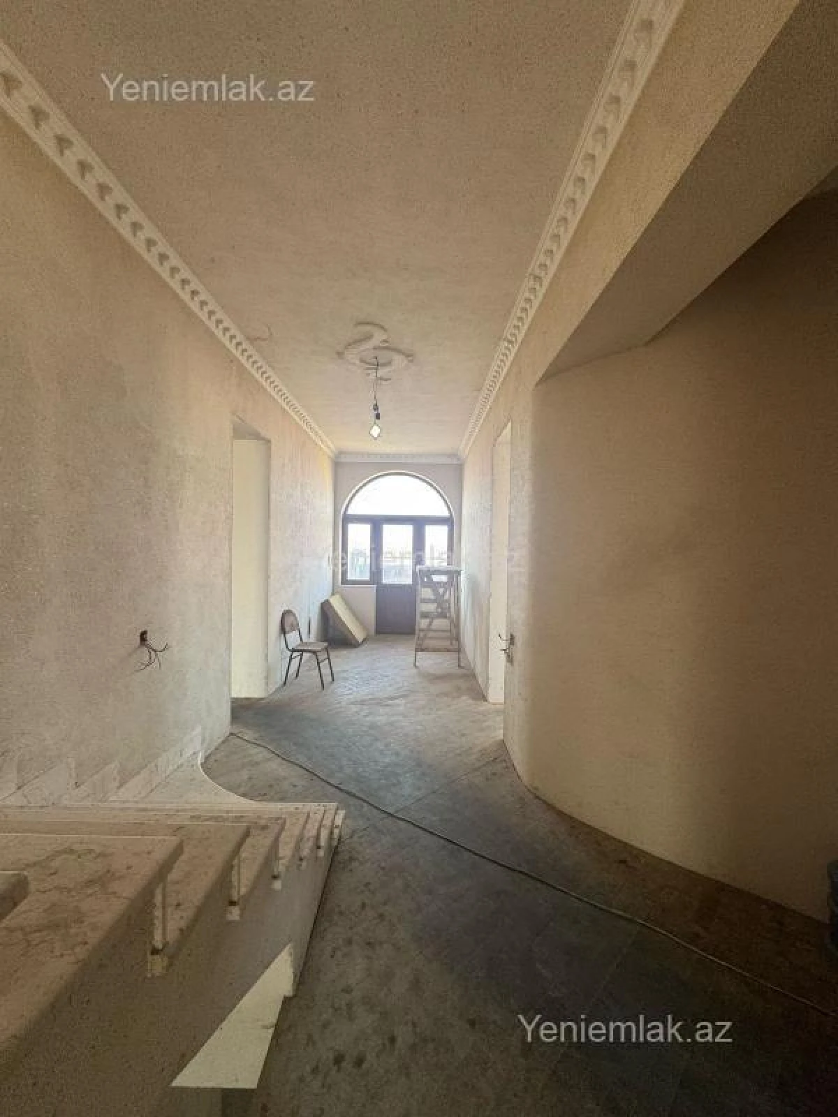 Satılır 11 otaqlı obyekt 840 m²