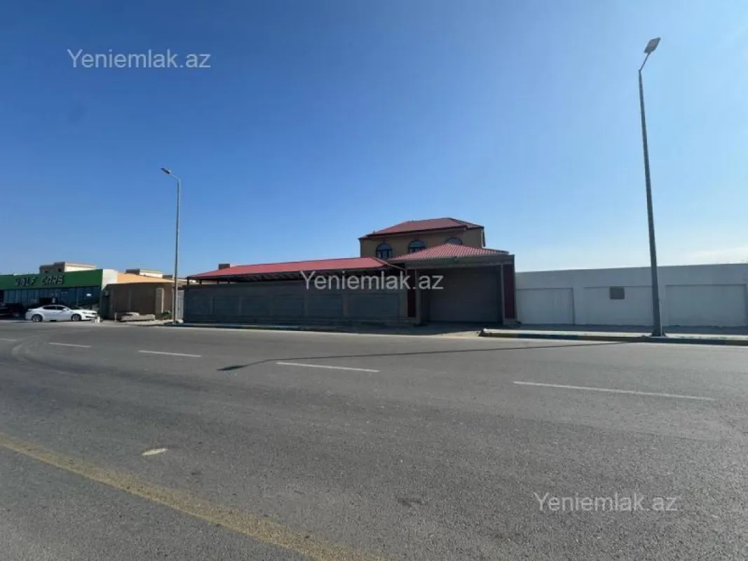 Satılır 11 otaqlı obyekt 840 m²