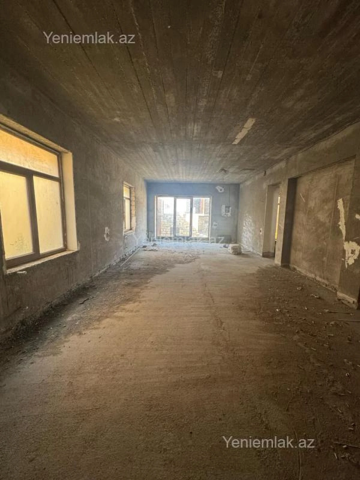 Satılır 11 otaqlı obyekt 840 m²