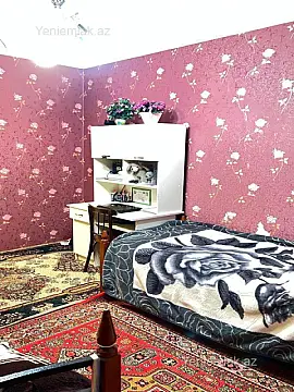 Satılır 4 otaqlı köhnə tikili 100 m²