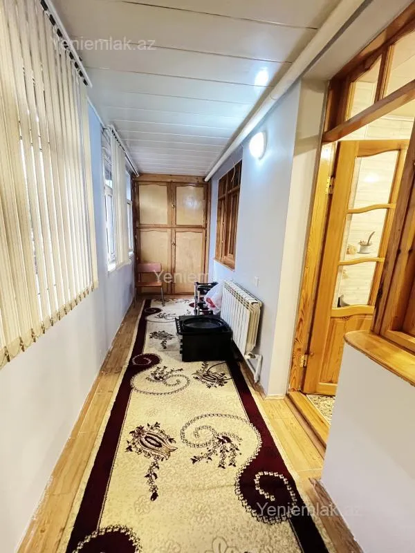 Satılır 4 otaqlı köhnə tikili 100 m²