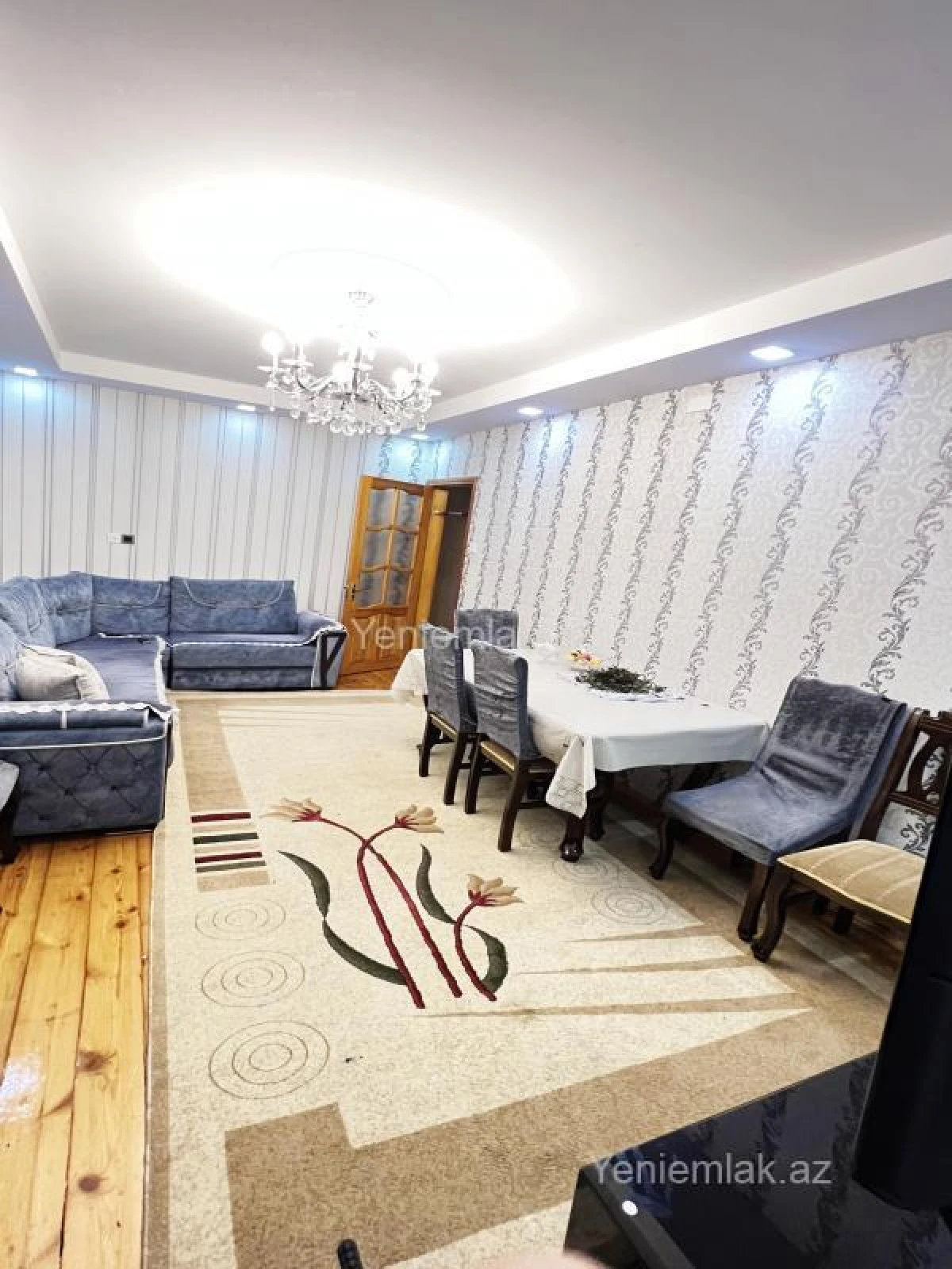 Satılır 4 otaqlı köhnə tikili 100 m²