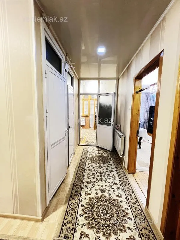 Satılır 4 otaqlı köhnə tikili 100 m²