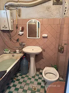 Satılır 3 otaqlı köhnə tikili 65 m²