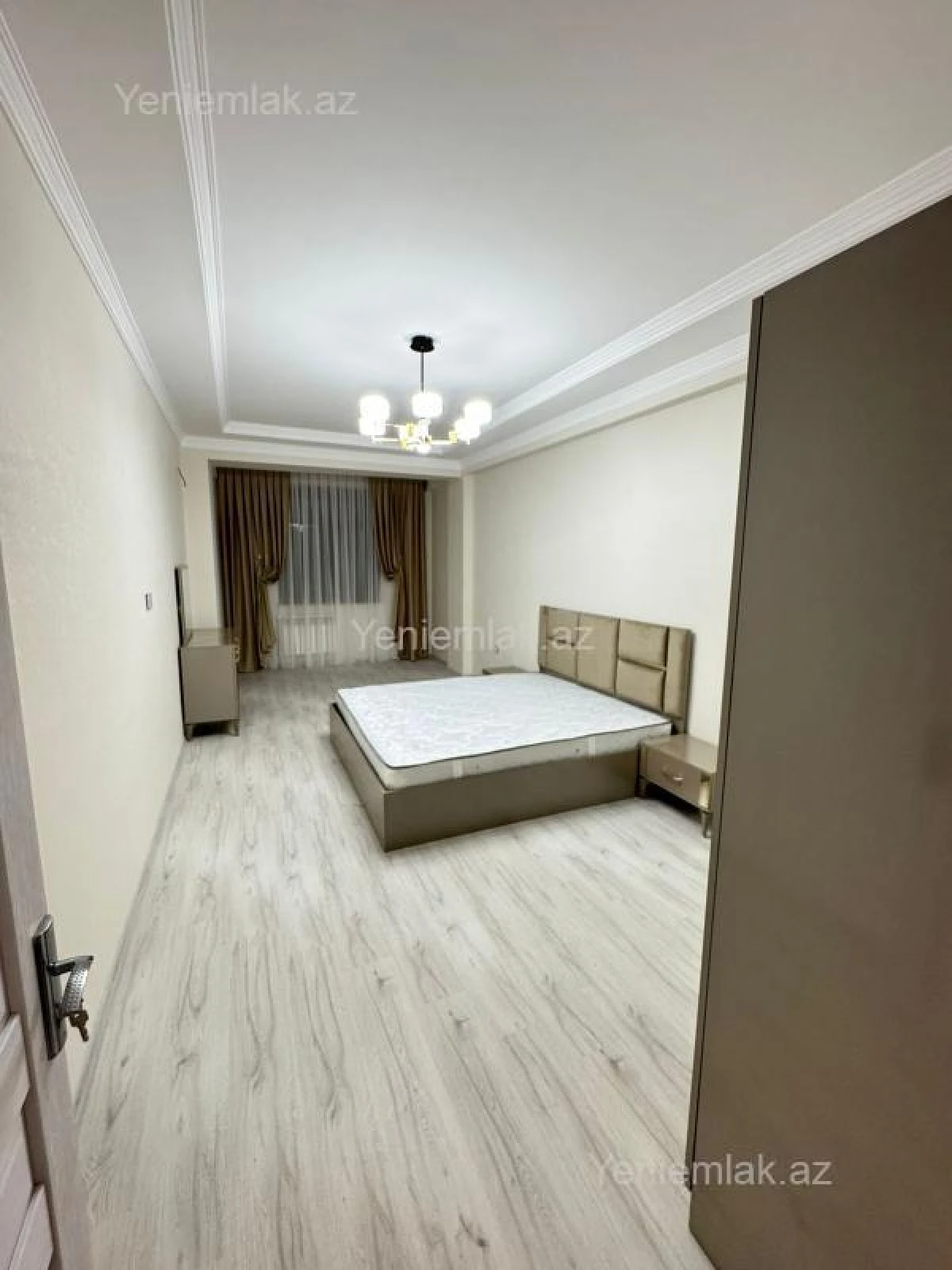 Satılır 2 otaqlı yeni tikili 77 m²