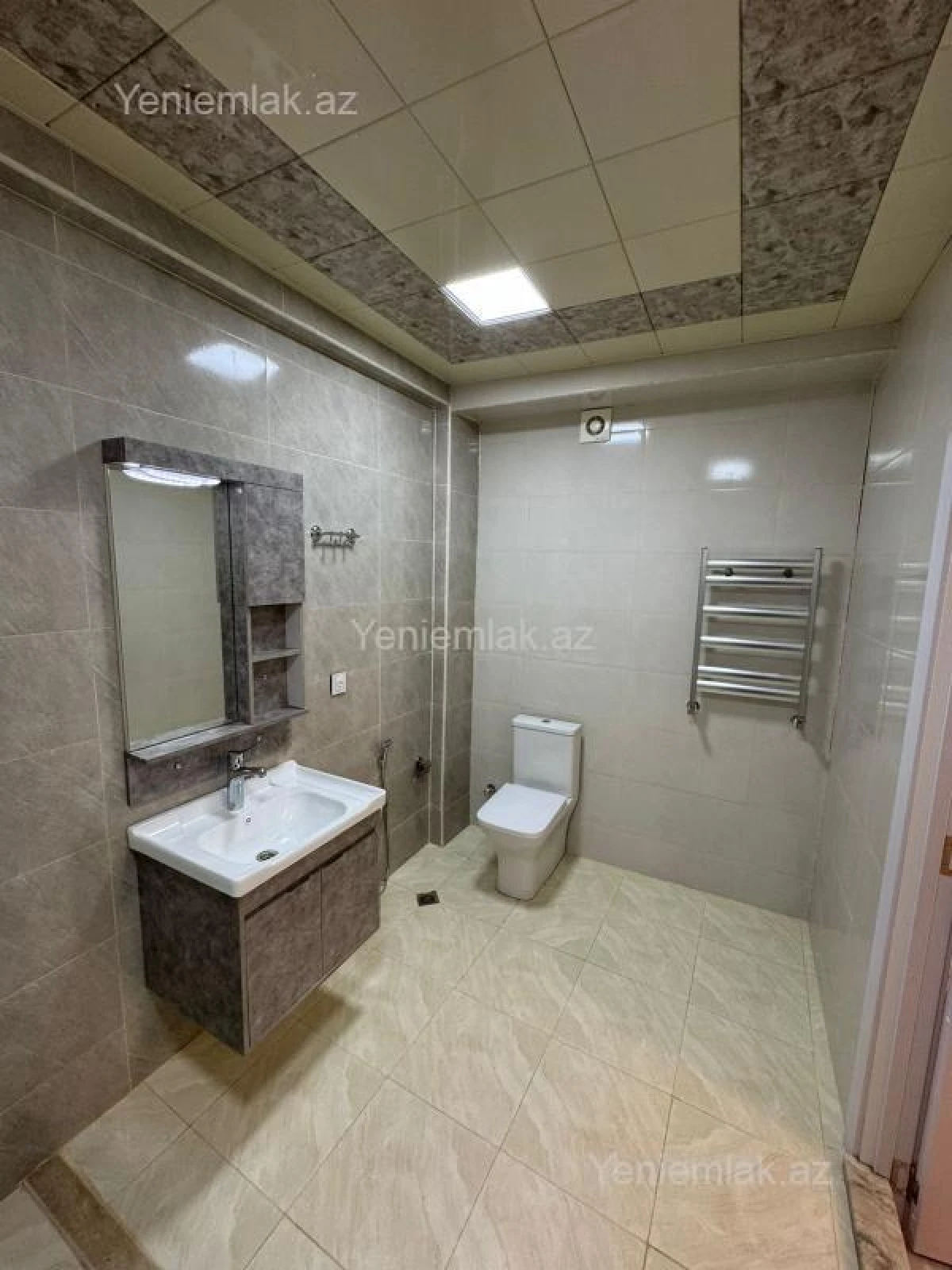 Satılır 2 otaqlı yeni tikili 77 m²