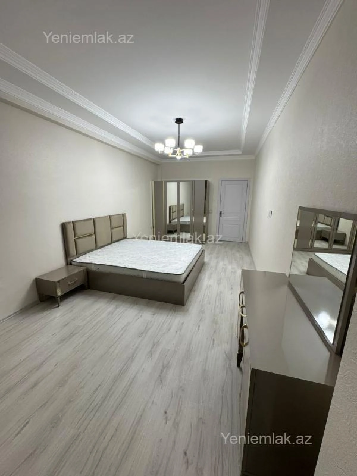 Satılır 2 otaqlı yeni tikili 77 m²