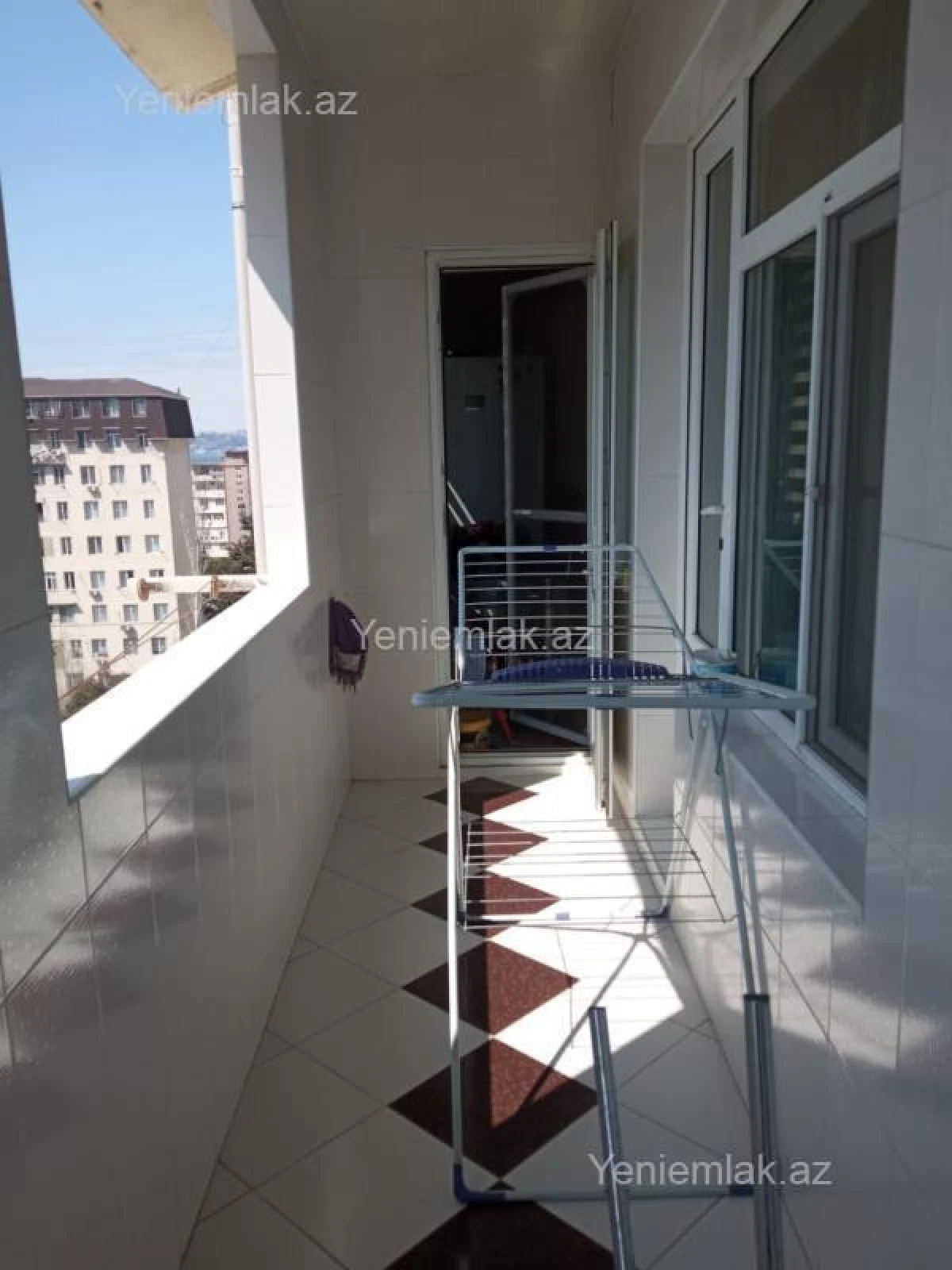Satılır 5 otaqlı köhnə tikili 120 m²