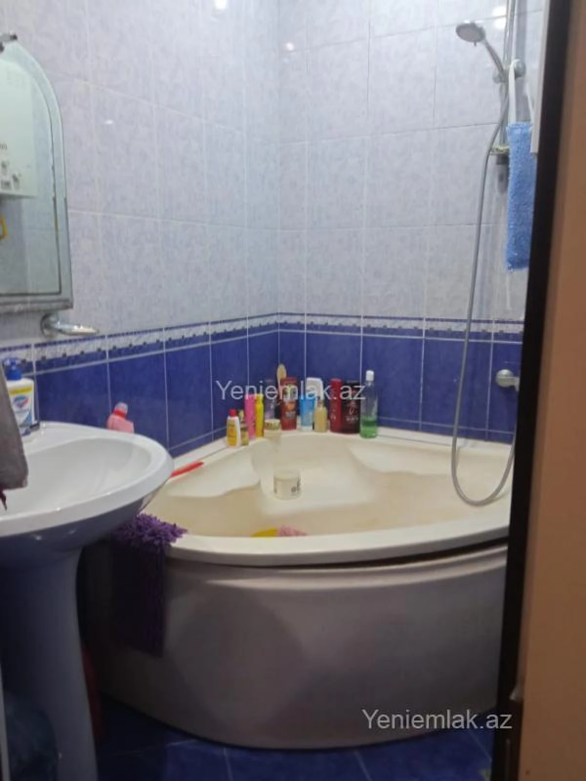 Satılır 5 otaqlı köhnə tikili 120 m²