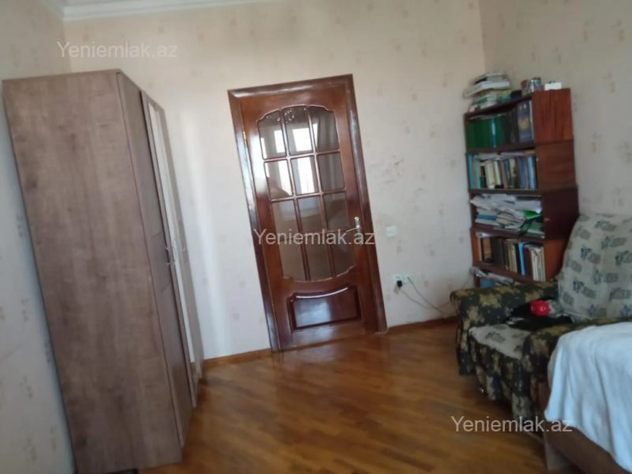 Satılır 5 otaqlı köhnə tikili 120 m²