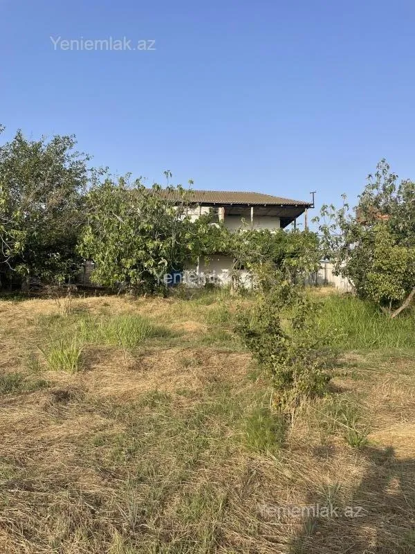 Satılır 4 otaqlı həyət evi 150 m²