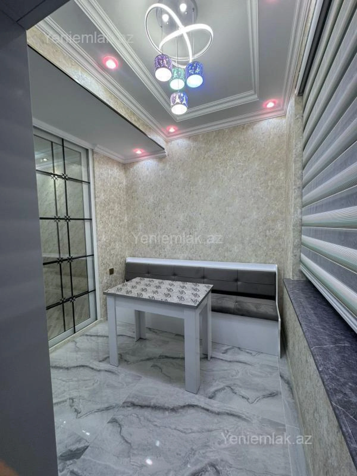 Satılır 1 otaqlı yeni tikili 61 m²