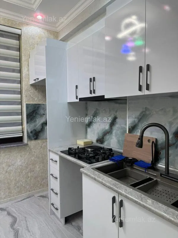 Satılır 1 otaqlı yeni tikili 61 m²