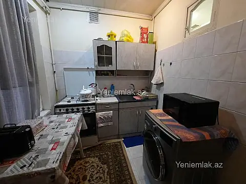 Satılır 3 otaqlı köhnə tikili 85 m²