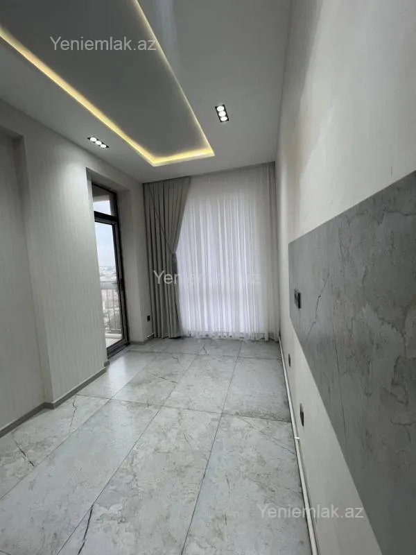 Satılır 2 otaqlı yeni tikili 72 m²