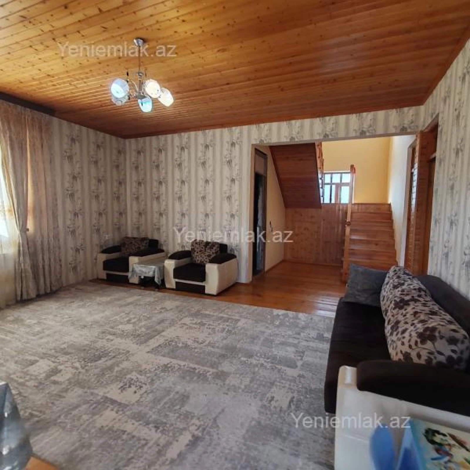 Satılır 4 otaqlı həyət evi 200 m²