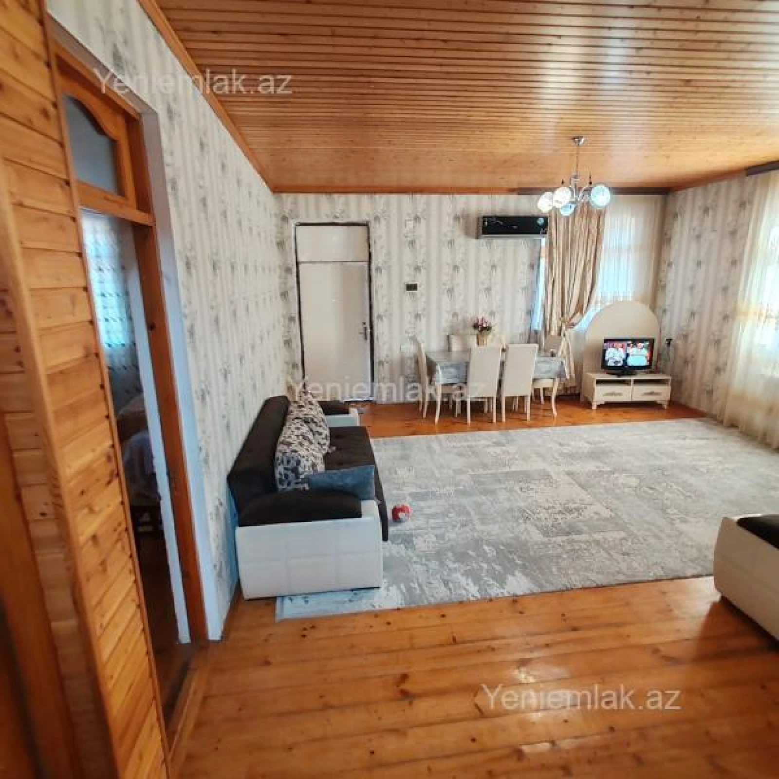 Satılır 4 otaqlı həyət evi 200 m²