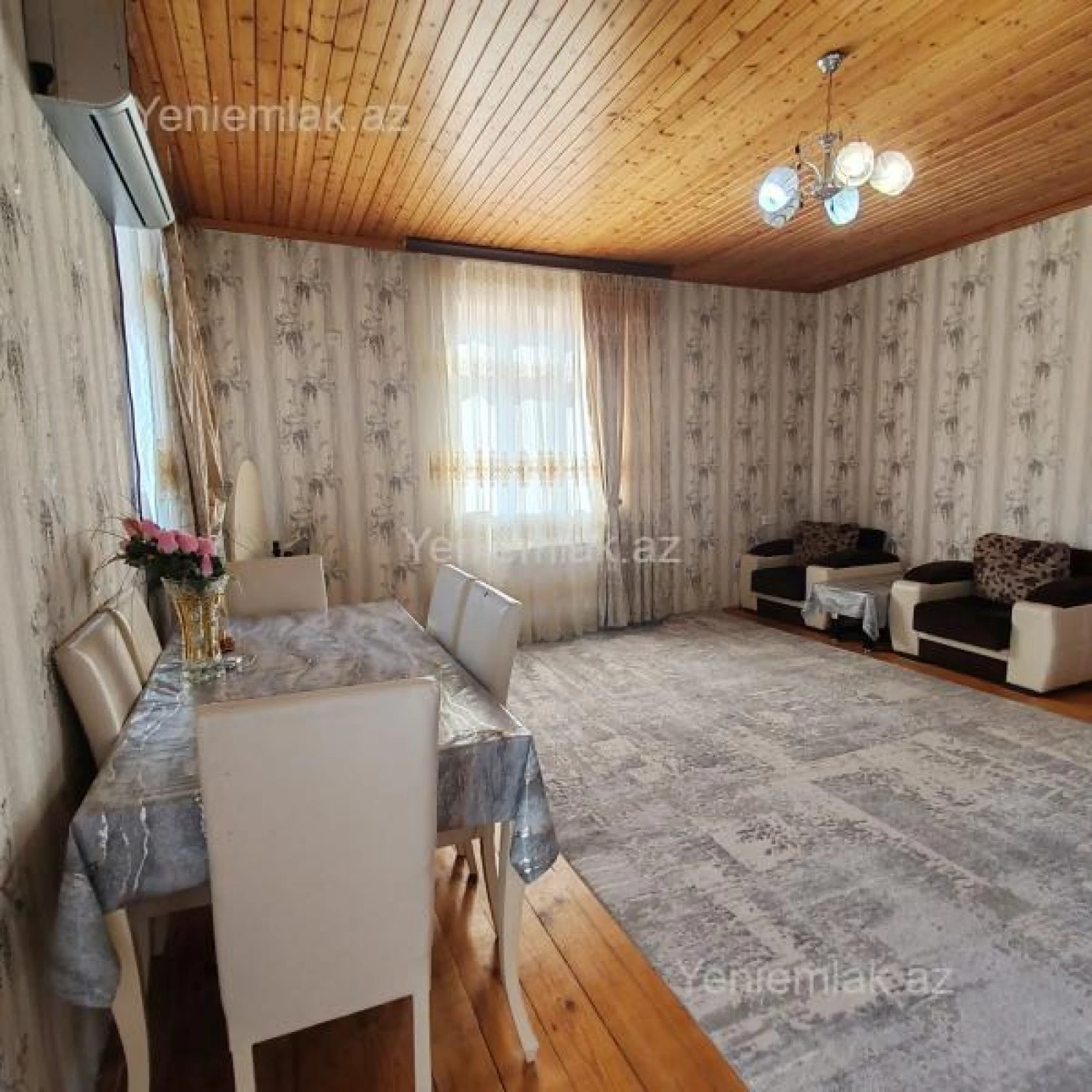 Satılır 4 otaqlı həyət evi 200 m²