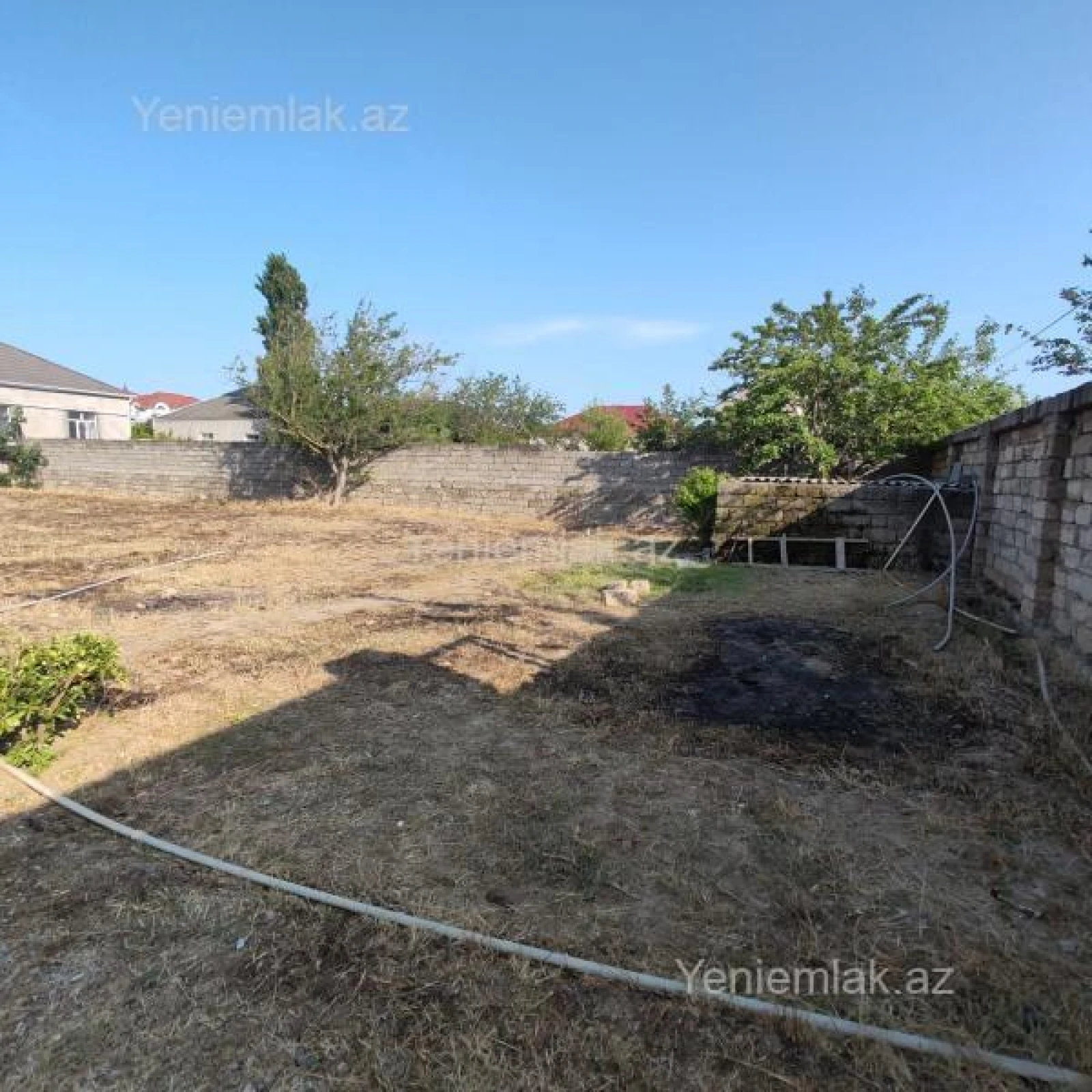 Satılır 4 otaqlı həyət evi 200 m²